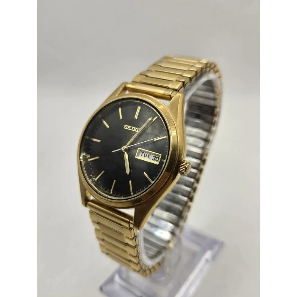 Seiko Men's Vintage Day/Date Gold Tone Quartz Watch 7N43-9048. New Band + Batt.